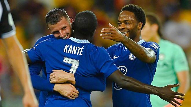 邮报：切尔西和皇马在关注穆里略，森林要价超过5500万镑