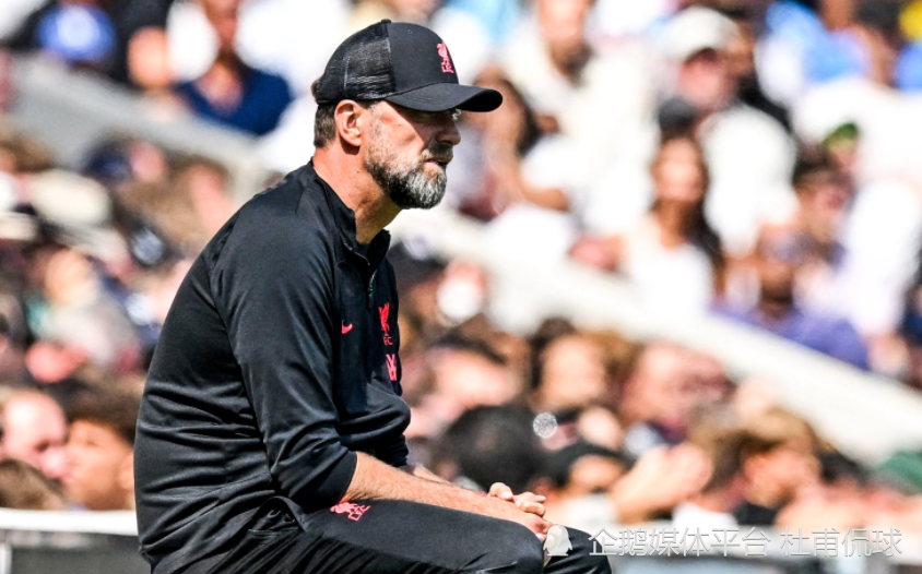 崩盘预警！皇马更衣室分裂，阿隆索帅位悬了，战曼城是最后救赎！