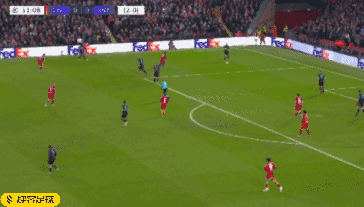 马雷斯卡：埃斯特旺像个旧时代的孩子，他不沉迷于手机和社媒