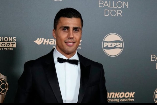 德转列未在西班牙队首秀过最贵阵容：卡雷拉斯、莫斯克拉在列