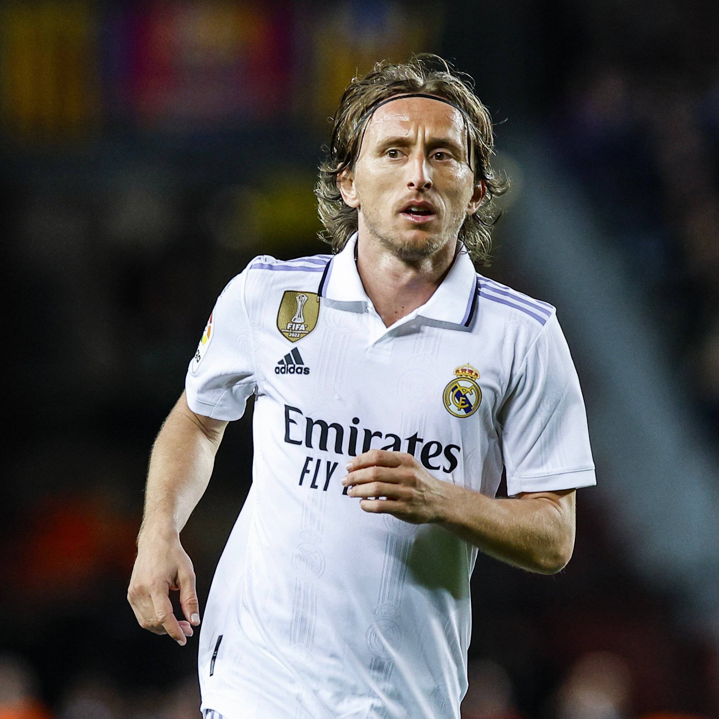 意媒：诺丁汉森林预计周二与尤文接触，以敲定道路的转会