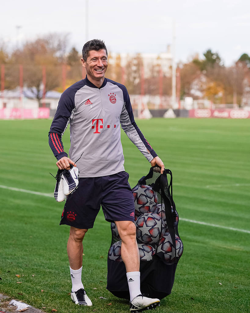 莫雷托：纽卡斯尔联近期向米兰打听了佳夫的情况