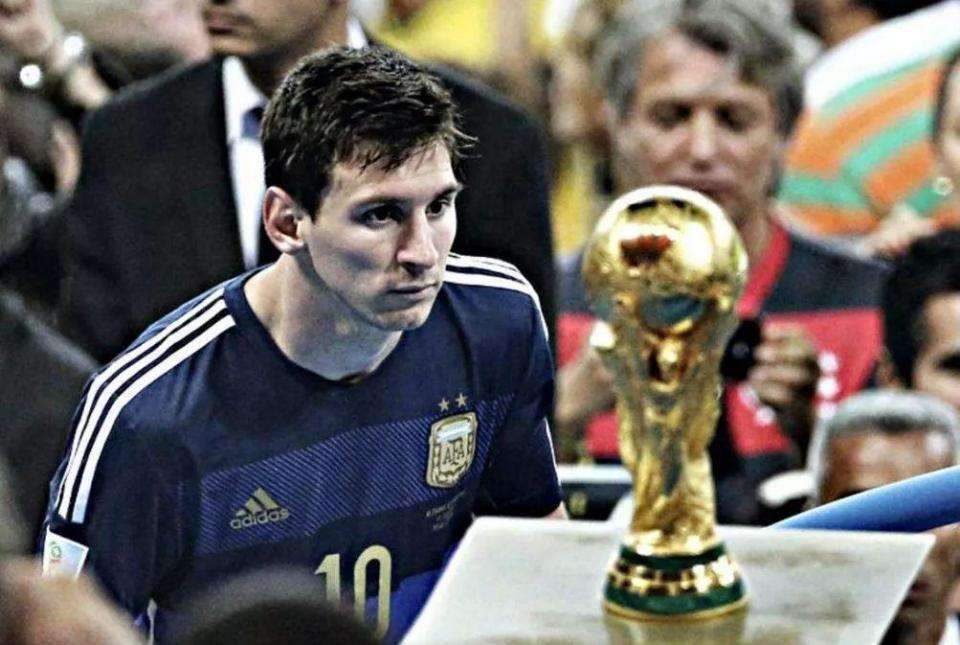 莫德里奇回忆热刺生涯，未能如愿加盟切尔西，反而成就皇马传奇